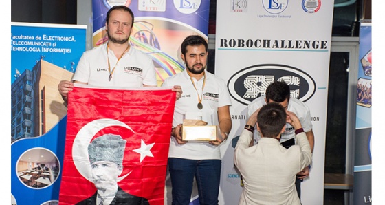 Üniversitesi öğrencisi Robochallenge’a damgasını vurdu!