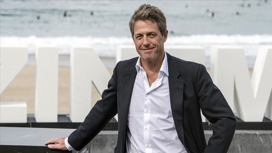 Ünlü İngiliz aktör Hugh Grant ailesiyle Antalya&#039;da tatil yapıyor