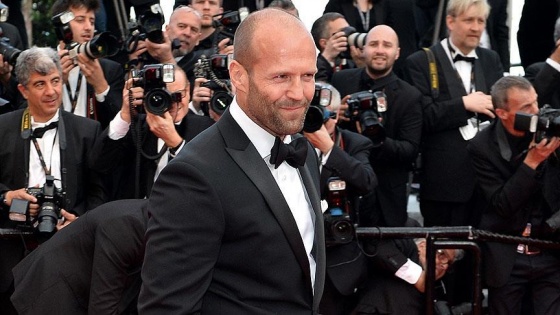 Ünlü oyuncu Jason Statham&#39;dan milli irade fotoğrafı