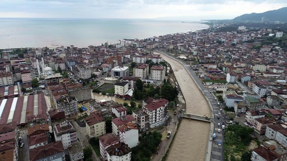 Ünye ve Fatsa'ya üç aylık yağış iki günde düştü