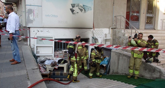 Üsküdar'da mobilya atölyesinde yangın paniği