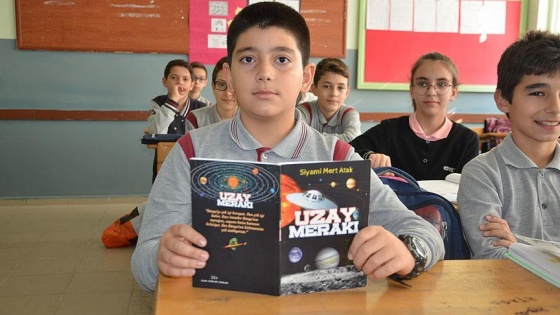 Uzay merakı kitap yazdırdı