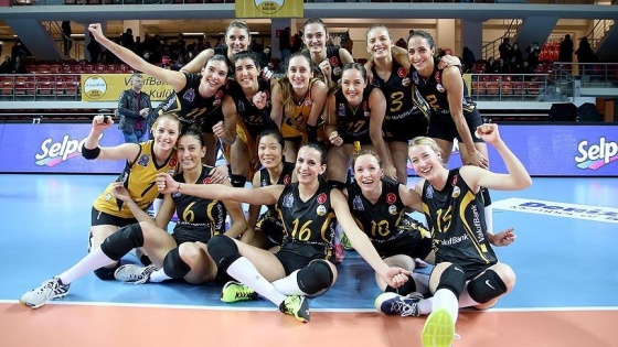 Vakıfbank, Eczacıbaşı VitrA'yı 3-2 yendi