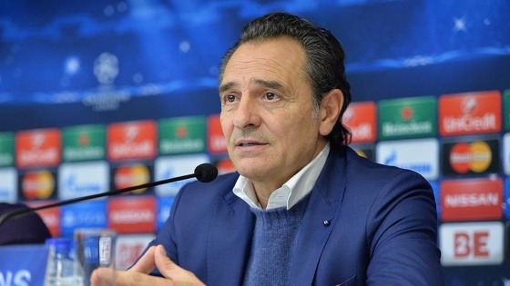 Valencia Prandelli'yi basına tanıttı