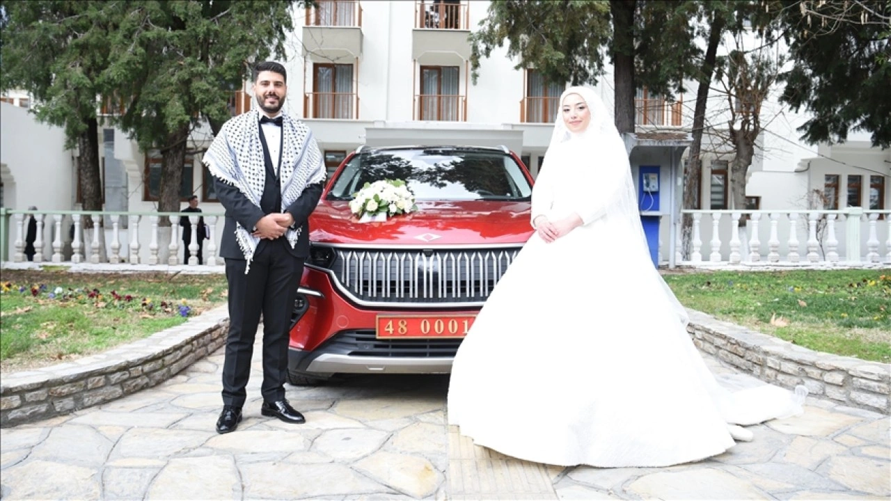 Valinin makam aracı TOGG, Gazze ve Muğlalı çiftin gelin arabası oldu