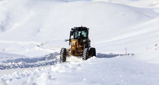 Van'da 120 yerleşim yeri ulaşıma kapandı