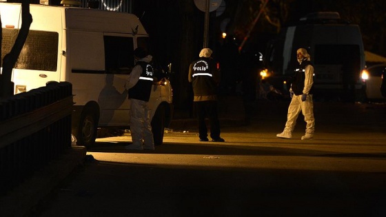 Van'da AK Parti ilçe binasına bombalı saldırı