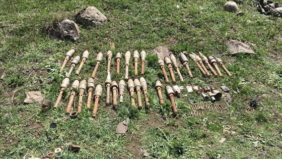 Van'da PKK'lı teröristlere yönelik operasyonda roketatar mühimmatları bulundu