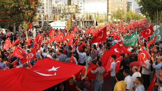 Van'da terör saldırılarına tepki