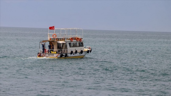 Van Gölü'nde kaybolan tekneyi arama çalışmalarında 1 kişinin daha cesedi bulundu