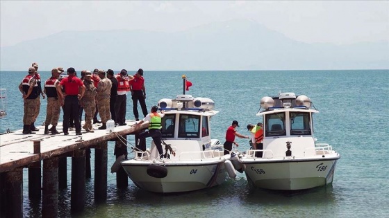 Van Gölü'nde kaybolan tekneyi arama çalışmalarında 2 kişinin daha cesedi bulundu