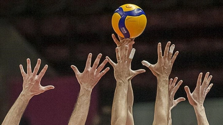 Voleybol AXA Sigorta Efeler Ligi'nde şampiyon yarın belli olacak