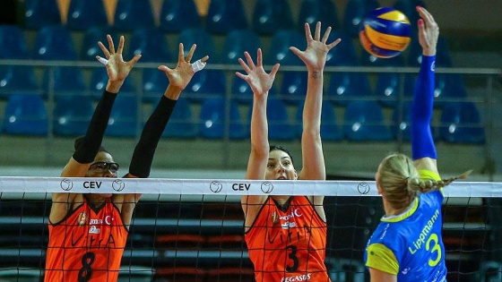 Voleybolda Türk takımları Avrupa'da zirveye yürüyor