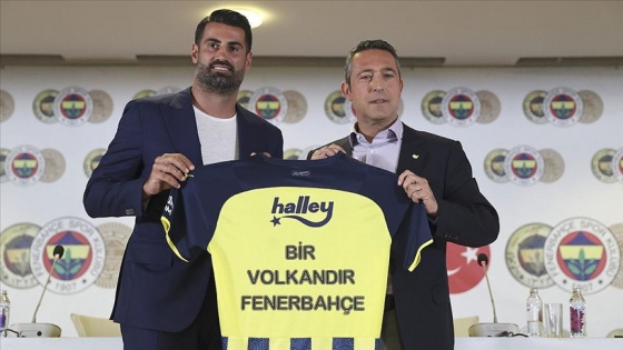 Volkan Demirel Fenerbahçe&#039;ye veda etti