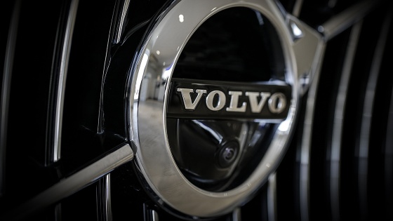 Volvo, otomobillerin hızını 180 kilometreyle sınırlayacak