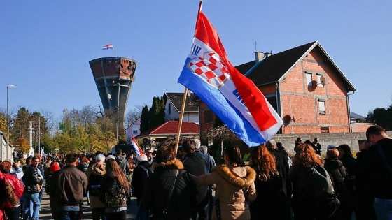 Vukovar'daki katliamın kurbanları anıldı