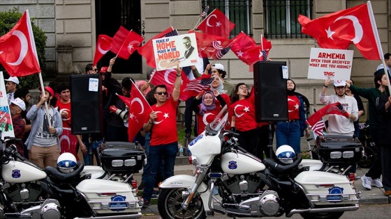 Washington&#039;da yaşayan Türklerden Ermeni iddialarına karşı protesto