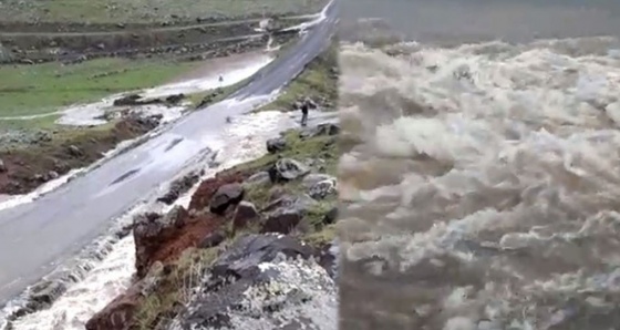 Yağmur suları sel oldu, yolu kapladı