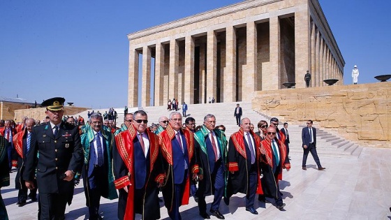 Yargıtay üyeleri Anıtkabir'i ziyaret etti