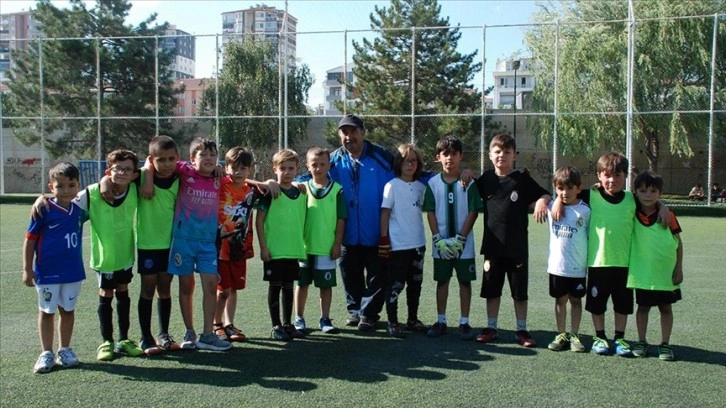 Yarım asra yakın süredir genç yetenekleri futbola kazandırıyor