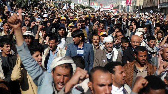 Yemen hükümetinden göstericilere çağrı