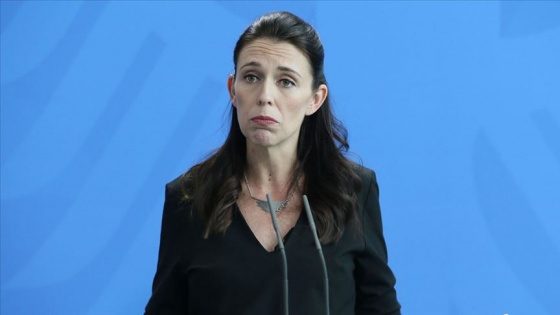 Yeni Zelanda Başbakanı 40 yıl önceki uçak kazası için özür diledi