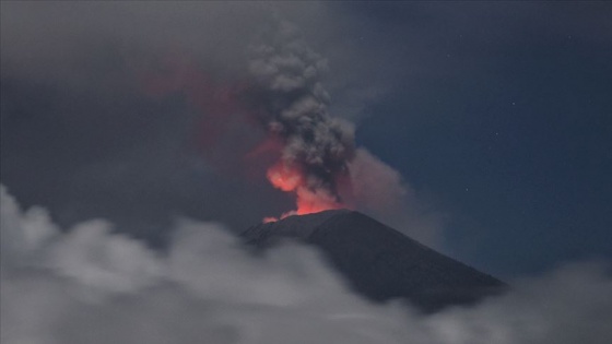 Yeni Zelanda'da Whakaari Yanardağı patladı: 20 yaralı