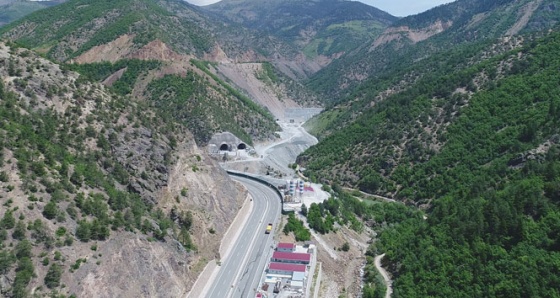 Yeni Zigana Tüneli'nin yapımı yarılandı