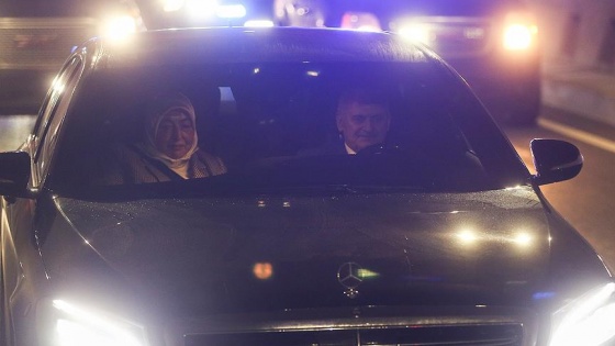 Başbakan Yıldırım, aracıyla Ilgaz 15 Temmuz İstiklal Tüneli'nden geçti