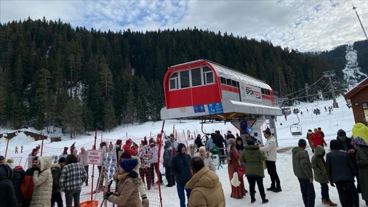 Yıldıztepe Kayak Merkezi'nde yılbaşı hareketliliği