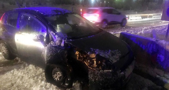 Yoğun kar yağışı kazaya sebep oldu