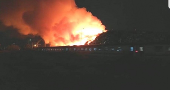 Yolcu treni alevlerin içinden geçti