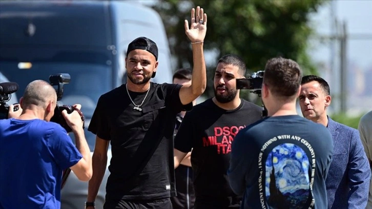 Youssef En-Nesyri, Fenerbahçe için İstanbul'da