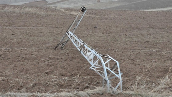 Yozgat'ta hortum hasara neden oldu