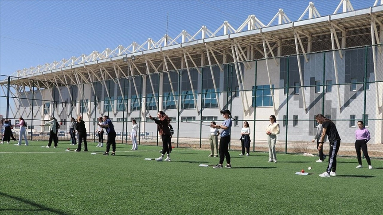 Yozgat'ta kadınlar golf sporu ile tanıştı