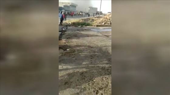 YPG'li teröristler kendilerini protesto edenlere ateş açtı