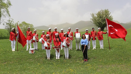 Yüksekovalı çocuklar için 'Umut Bandosu'