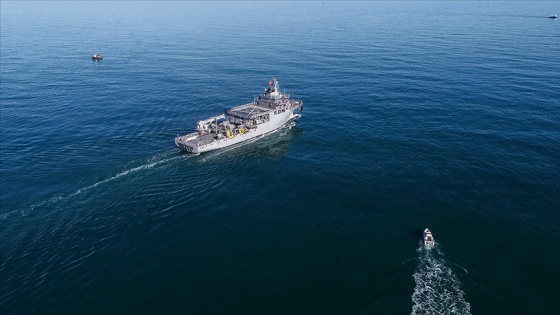 Yunanistan&#039;a ait savaş uçaklarından uluslararası sularda araştırma yapan &#039;TCG Çeşme&#039; gemisine taciz