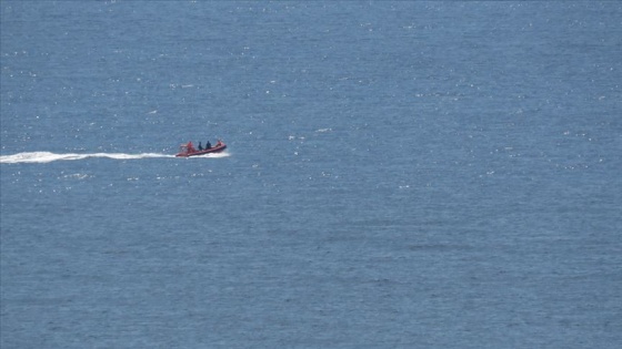 Yunanistan'a kaçarken tekneleri batan 3 FETÖ şüphelisi ile 2 çocuk kurtarıldı