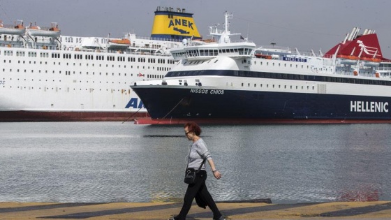 Yunanistan'da ana kara ile adalar arasındaki bağlantı kesildi