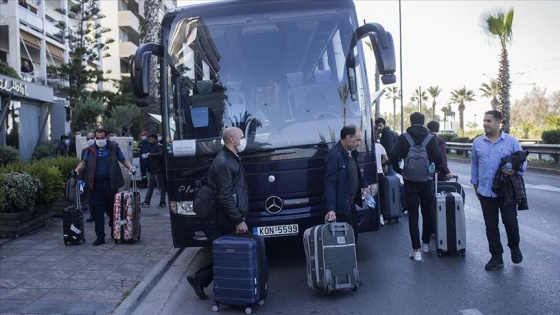 Yunanistan'da karantinaya alınan El. Venizelos gemisinin Türk yolcuları Türkiye'ye getirildi