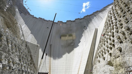 Yusufeli Barajı'nın gövde yüksekliğinde 214 metreye ulaşıldı