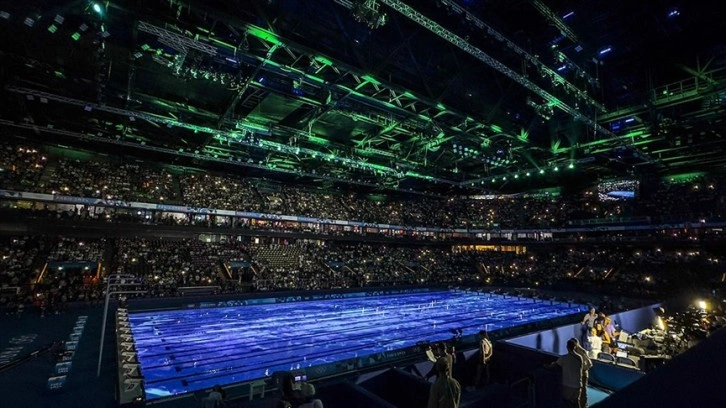 Yüzmede kadınlar 4x100 metre karışık bayrak yarışında ABD, dünya ve olimpiyat rekoru kırdı