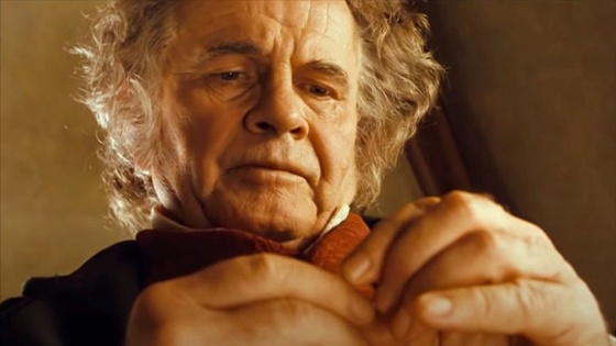 'Yüzüklerin Efendisi' filminde Bilbo Baggins'i canlandıran Sir Ian Holm öldü