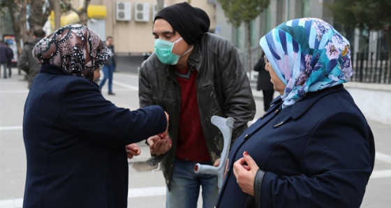 Zabıta dilenci kığına girdi 10 dakikada 80 TL topladı