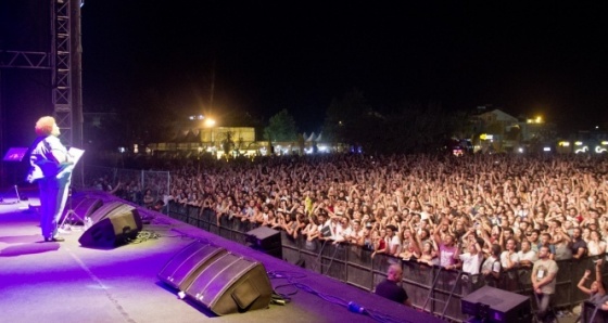 Zeytinli Rock Festivali başladı