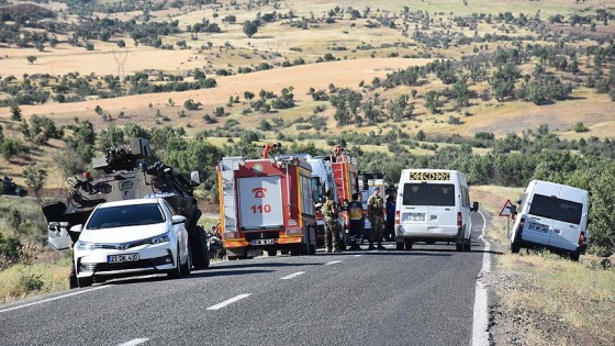 Zırhlı polis aracıyla ticari araç çarpıştı: 5 ölü, 5 yaralı