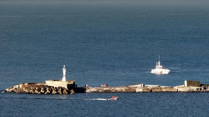 Zonguldak'ta batan geminin personelini arama kurtarma çalışmaları sürüyor