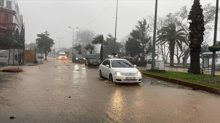 Zonguldak'ta olumsuz hava şartları sebebiyle eğitime 1 gün ara