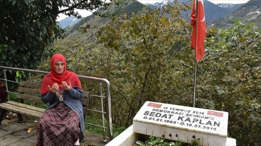 15 Temmuz şehidinin annesinin FETÖ elebaşı Gülen'e öfkesi dinmiyor